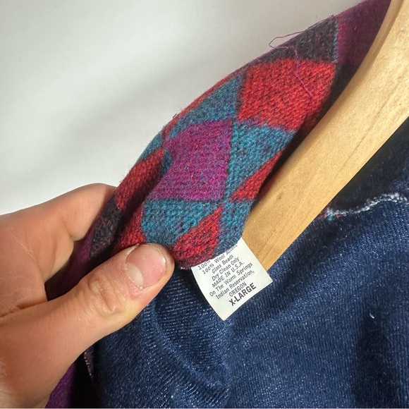 Stylish Gray and Purple Women's Coat - Picture 3 of 5